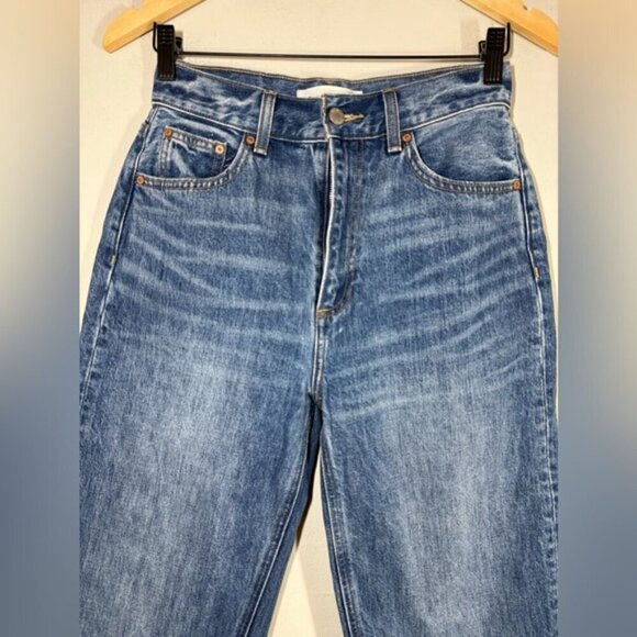 Aritzia Denim Forum The Gia High Rise Carrot 28L Jean size 26 - Picture 3 of 7